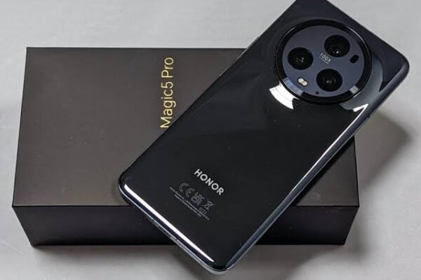 Geekzilla.tech Honor Magic 5 Pro: A Comprehensive Review of the Flagship Smartphone